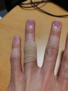 腱鞘炎のためのテーピングその2