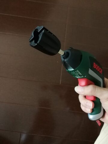 IXO5につけたダダリオのペグワインダーアタッチメント