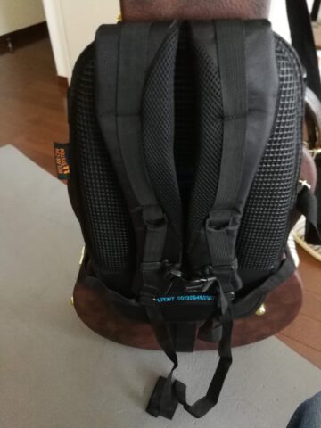 Kavaborg Case Saddleの背負う側