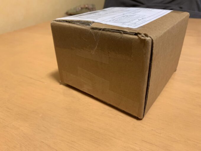 Strings by mailからの荷物