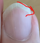 薬指の爪の形と弾く方向