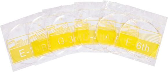 Amazonベーシックのクラシックギター弦